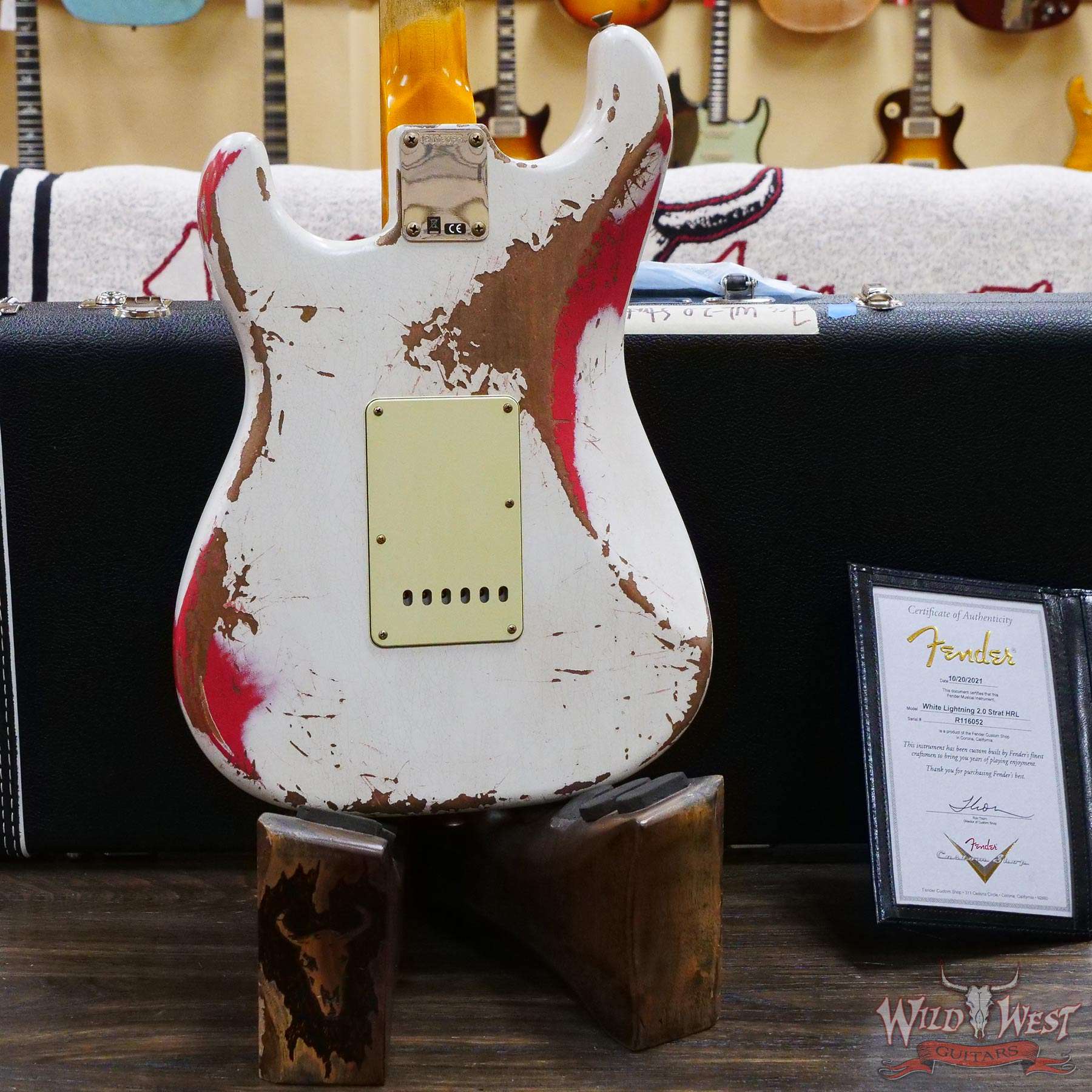 fendercs-wl2-r116052-d6__wwg.jpg Fender Custom Shop Wild West White Lightning 2.0 Stratocaster HSS Rosewood Board 22 Frets Heavy Relic Fiesta Red - Image 11