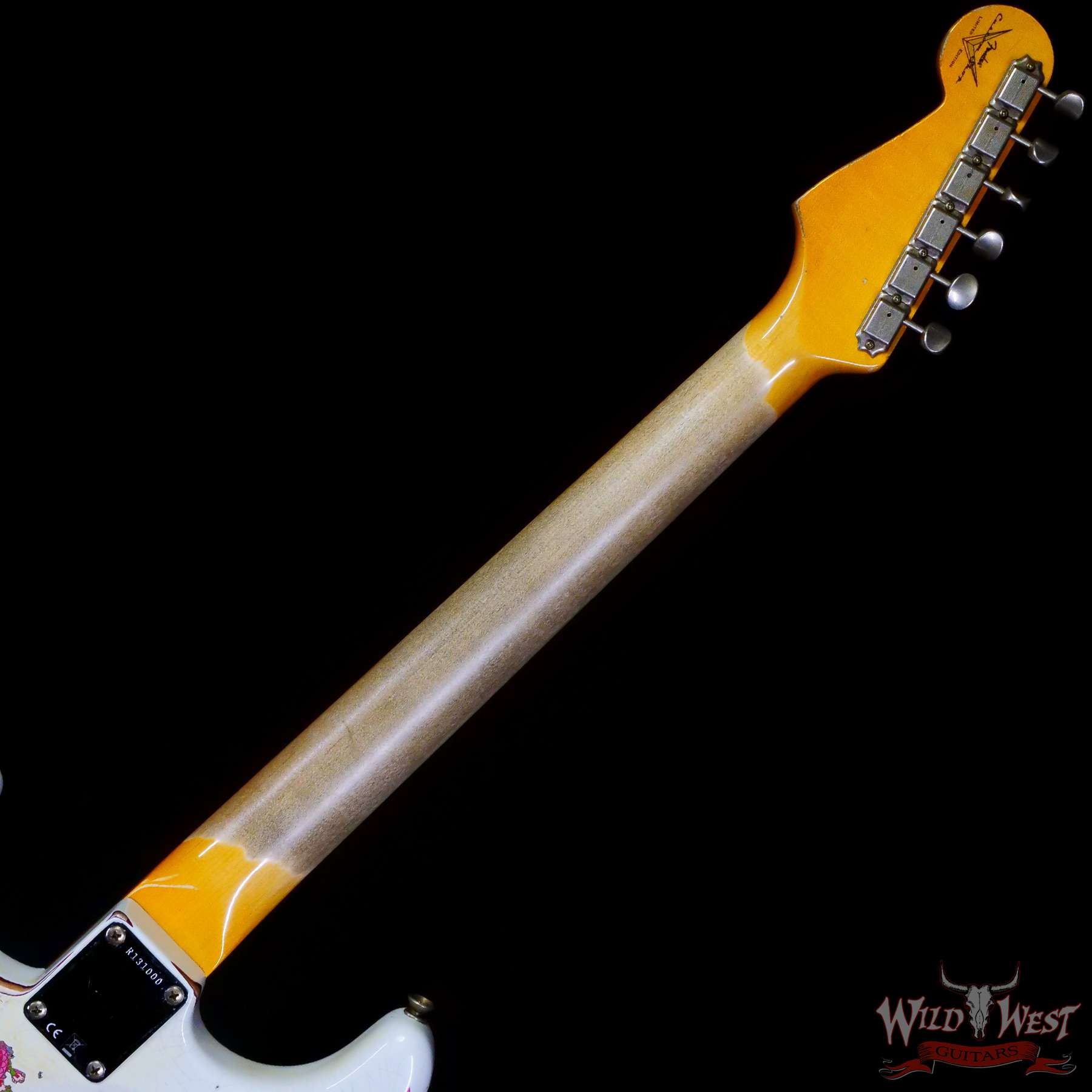 fendercs-wl20-rw22-ppsly-r131000-c3__wwg.jpg Fender Custom Shop Wild West White Lightning 2.0 Stratocaster HSS Rosewood Board 22 Frets Heavy Relic Pink Paisley - Image 5