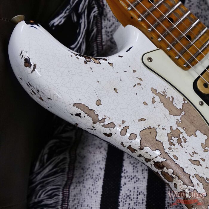 Fender Custom Shop Wild West White Lightning Stratocaster Floyd Rose HSH Maple Fingerboard 22 Frets Heavy Relic 2 Tone Sunburst 8.00 lbs - Image 9