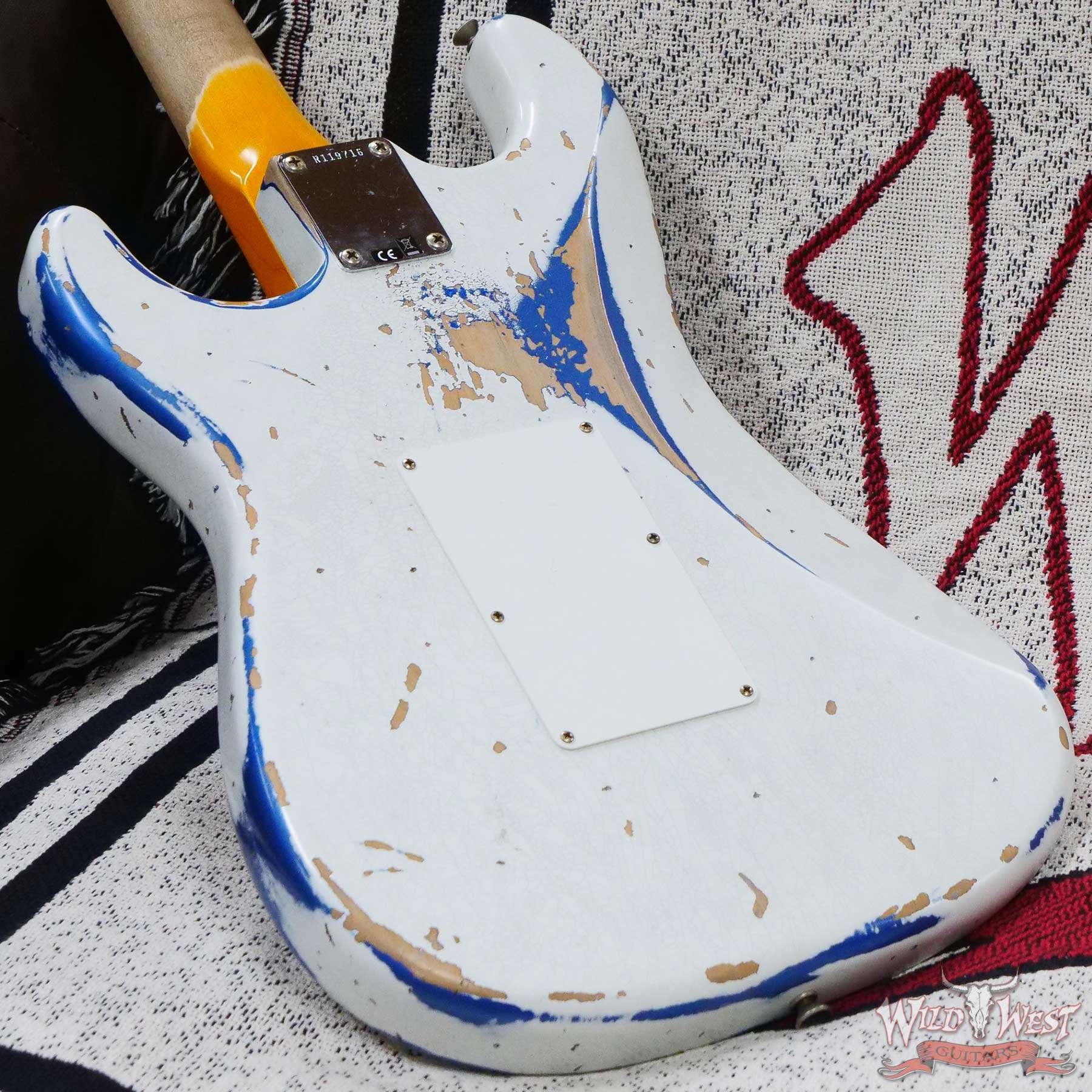 fendercs-wlfr-mn22-lpb-r119716-d7__wwg.jpg Fender Custom Shop Wild West White Lightning Stratocaster HSS Floyd Rose Maple Board 22 Frets Heavy Relic Lake Placid Blue - Image 12