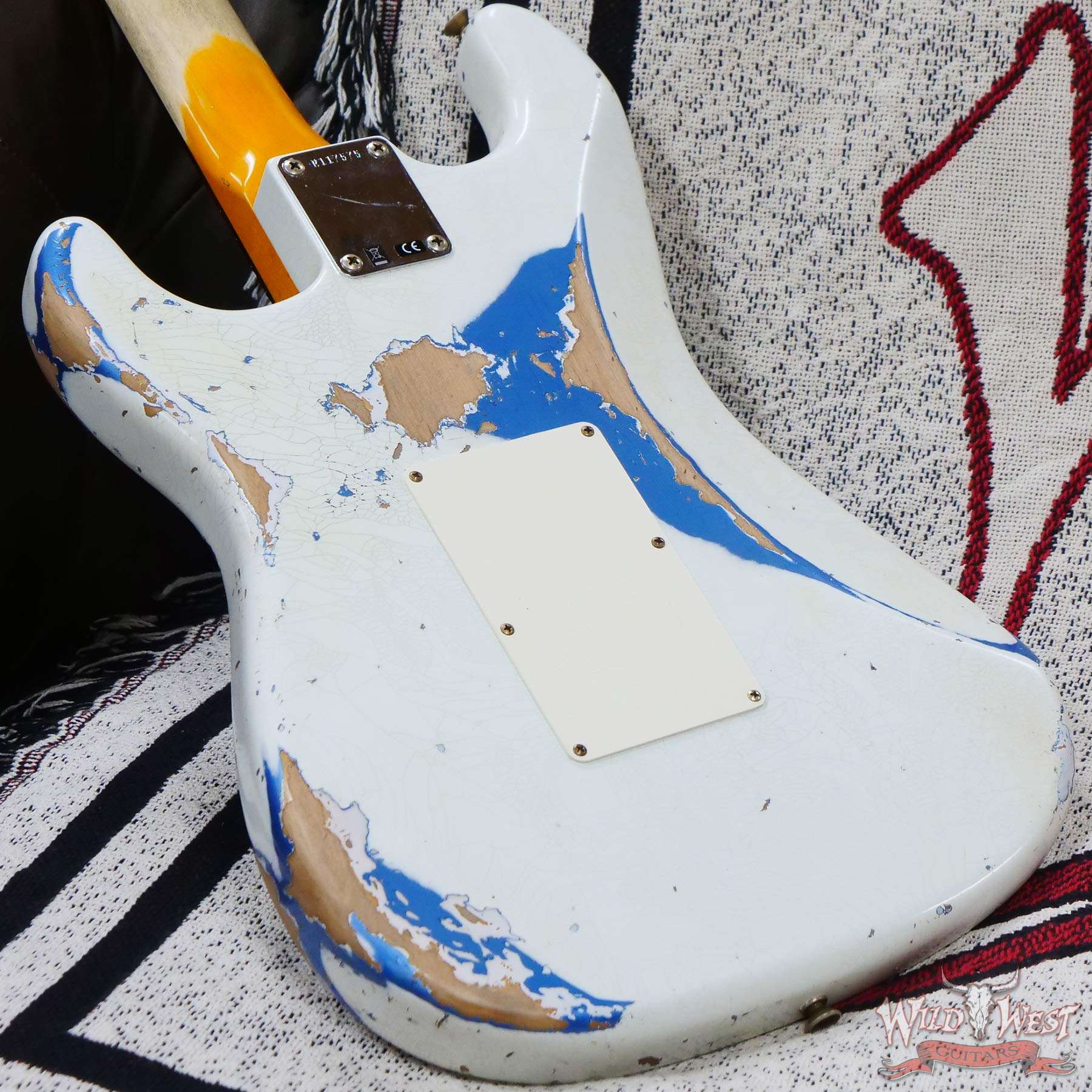 fendercs-wlfr-r117575-d7__wwg.jpg Fender Custom Shop Wild West White Lightning Stratocaster HSS Floyd Rose Rosewood Fingerboard 22 Frets Heavy Relic Lake Placid Blue - Image 12
