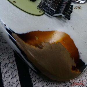 Fender Custom Shop Wild West White Lightning Stratocaster HSS Floyd Rose Maple Board Heavy Relic 2 Tone Sunburst - Image 9