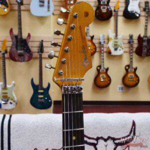 Fender Custom Shop Wild West White Lightning Stratocaster HSS Floyd Rose Rosewood Board 22 Frets Heavy Relic 3 Tone Sunburst - Image 7