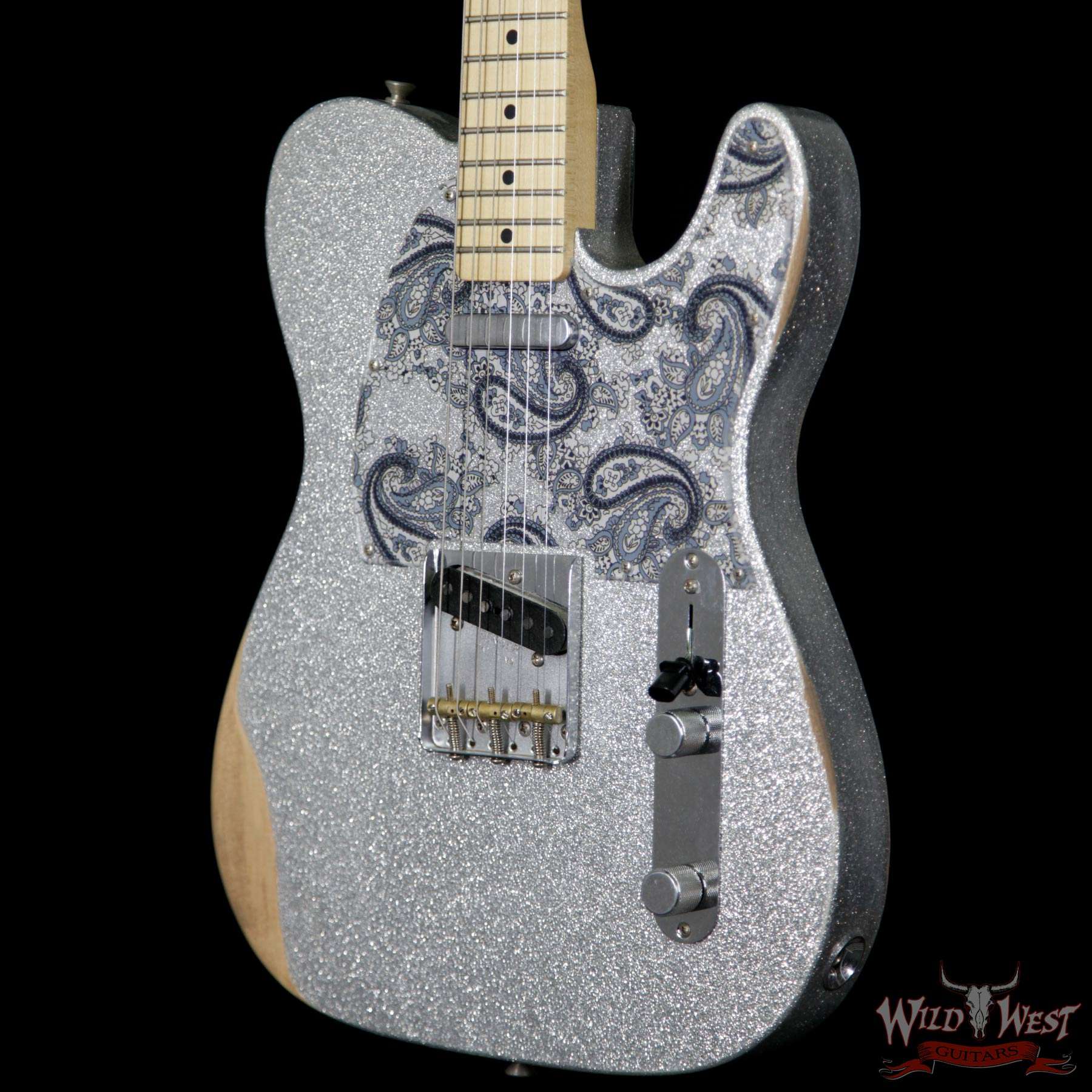 fendermim-bradpaisleytelecaster-mx17873673-br__wwg.jpg Fender Brad Paisley Road Worn Telecaster Maple Fretboard Silver Sparkle 6.2 Pounds - Image 2