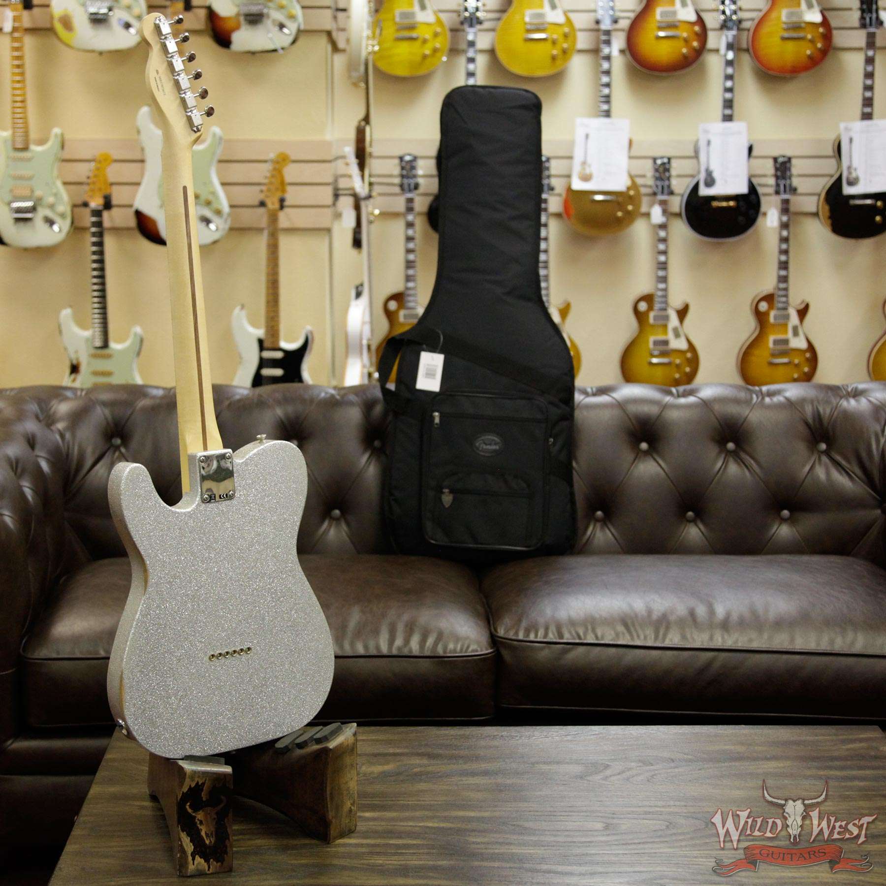 fendermim-bradpaisleytelecaster-mx17873673-d3__wwg.jpg Fender Brad Paisley Road Worn Telecaster Maple Fretboard Silver Sparkle 6.2 Pounds - Image 14