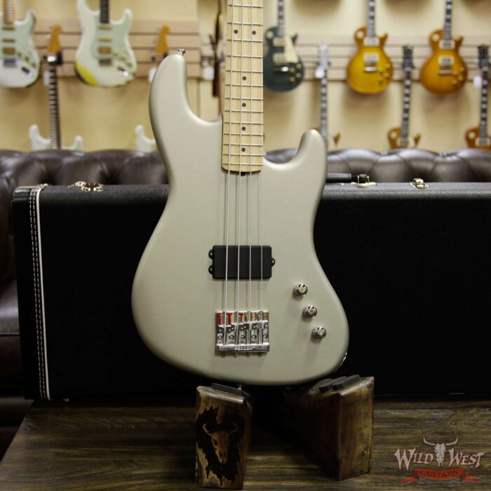 Fender USA Flea Signature Active Jazz Bass Maple Neck Inca Silver - Image 4