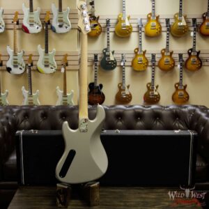 Fender USA Flea Signature Active Jazz Bass Maple Neck Inca Silver - Image 6