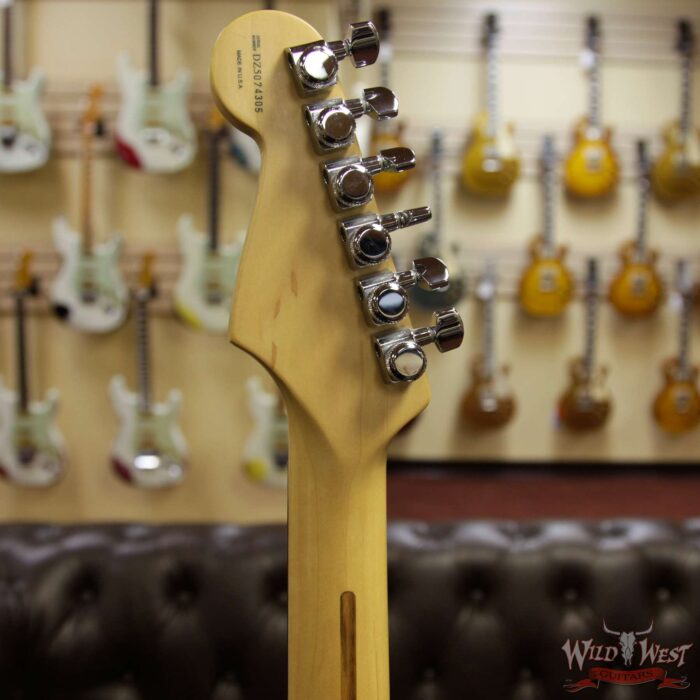 2005 Fender American Stratocaster Deluxe Rosewood Fingerboard with S-1 Switch 3 Tone Sunburst - Image 8