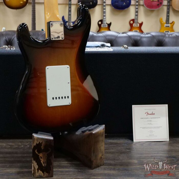 Fender American Original ‘60s Stratocaster Rosewood Fingerboard 3 Tone Sunburst - Image 9
