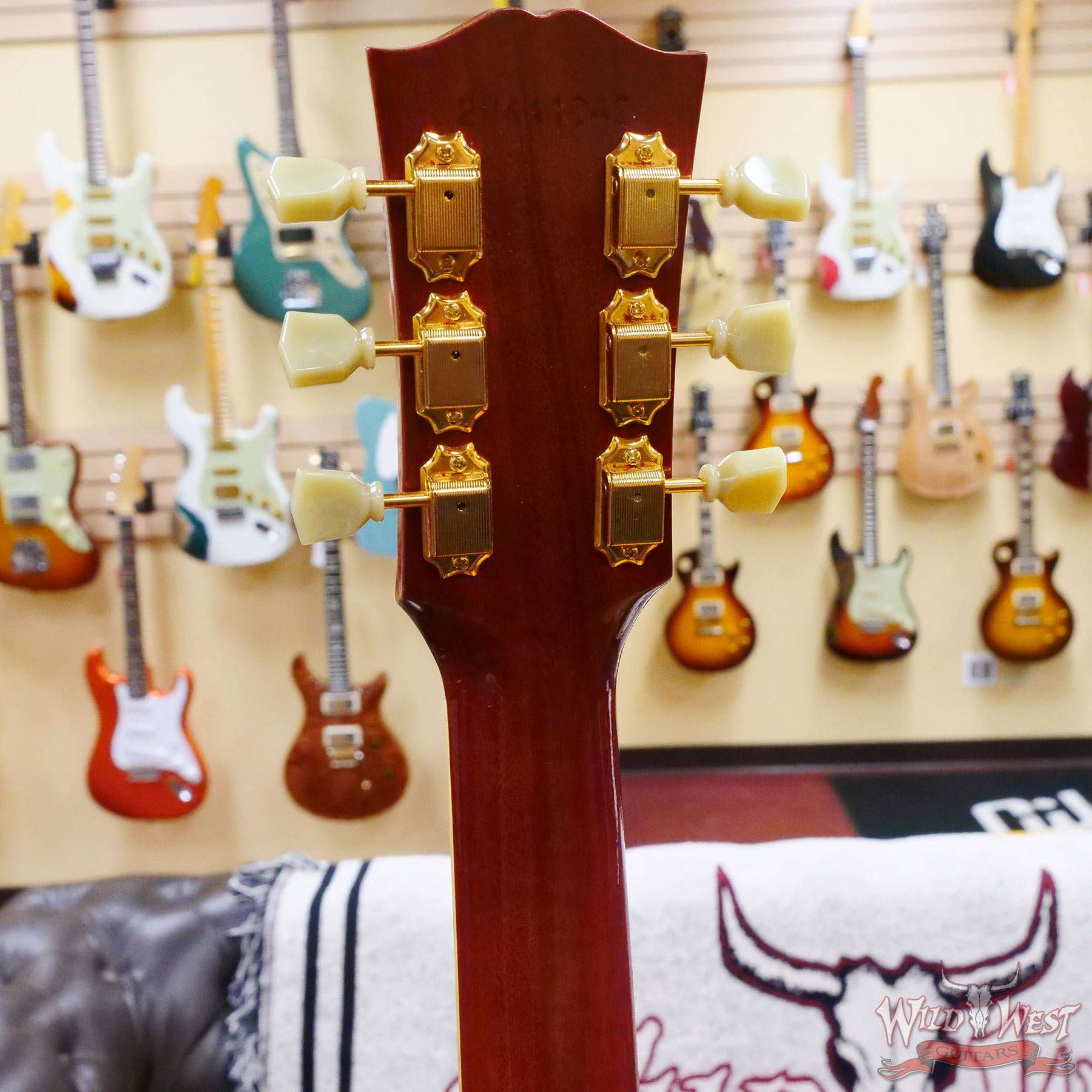 gibson-1960hummingbird-22441042-d5__wwg.jpg Gibson Custom Shop 1960 Hummingbird Fixed Bridge Heritage Cherry Sunburst - Image 10