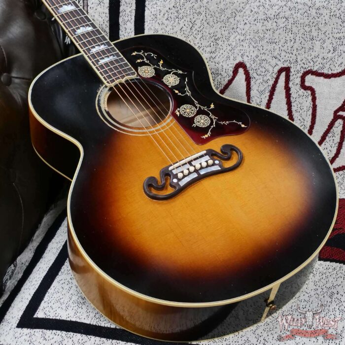 Gibson Custom Shop 1957 SJ-200 Murphy Lab Light Aged Vintage Sunburst 4.45 lbs - Image 8