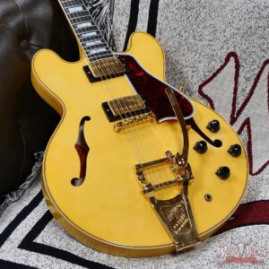 Gibson Custom Shop M2M 1959 ES-355 Reissue with Bigsby Murphy Lab Ultra Light Aged Heavy Antique White 9.00 lbs - Image 6