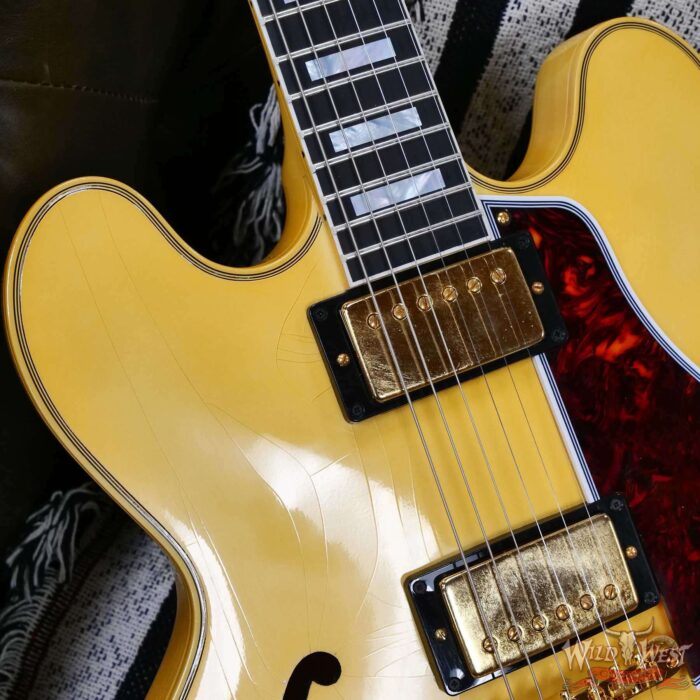 Gibson Custom Shop M2M 1959 ES-355 Reissue with Bigsby Murphy Lab Ultra Light Aged Heavy Antique White 9.00 lbs - Image 12