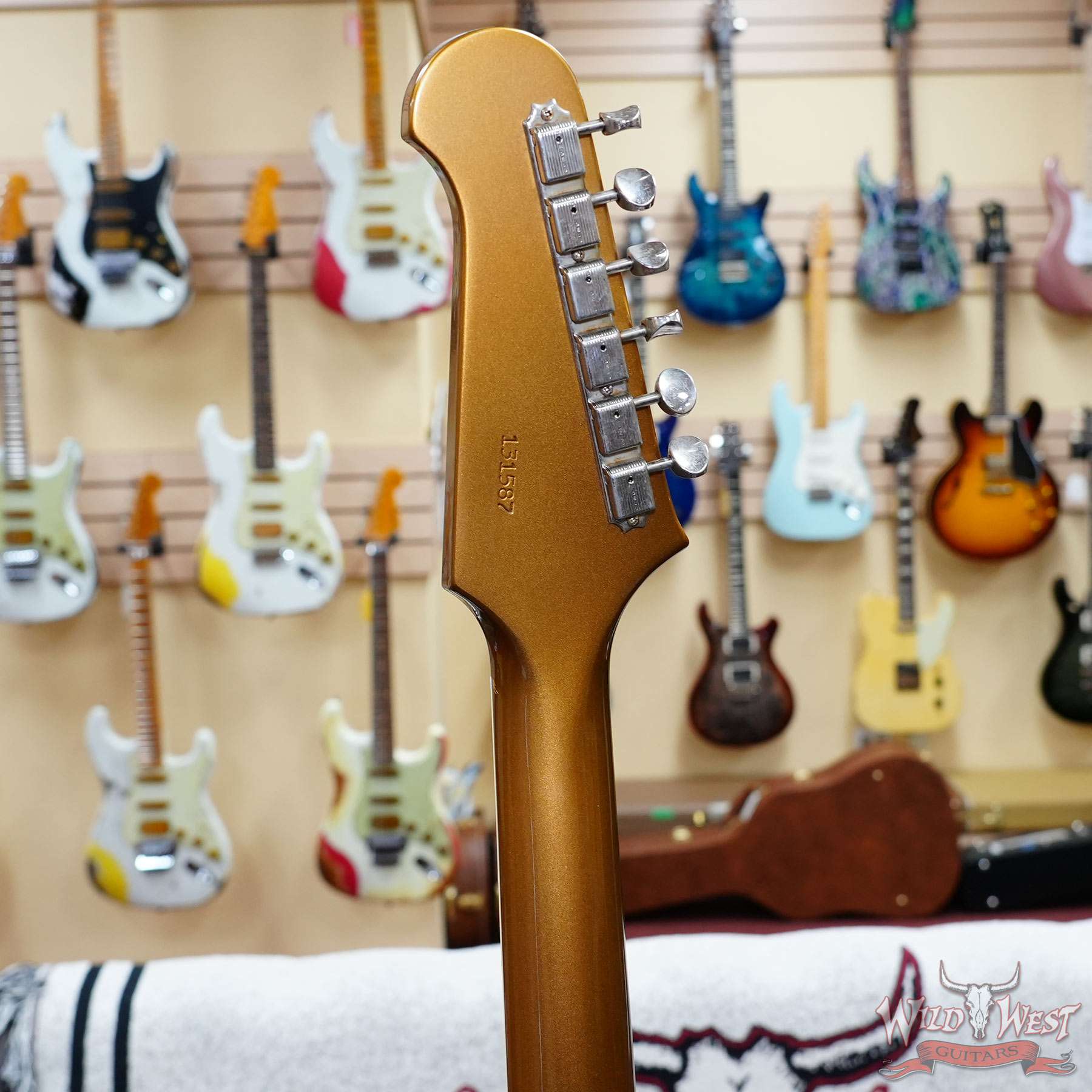 gibson-cs131587-d5__wwg.jpg Gibson Custom Shop M2M 1964 Trini Lopez Standard Rosewood Fingerboard w/ Bigsby VOS Double Gold - Image 10