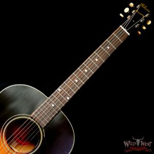 Gibson Custom Shop 1942 Banner J-45 Vintage Sunburst 4.05 LBS - Image 4
