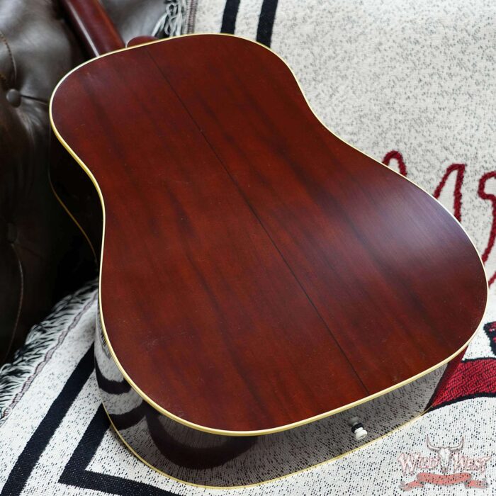 Gibson Custom Shop 1942 Banner J-45 Vintage Sunburst 4.05 LBS - Image 10