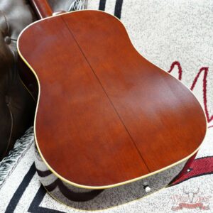 Gibson Custom Shop 1942 Banner J-45 Vintage Sunburst 4.00 LBS - Image 9
