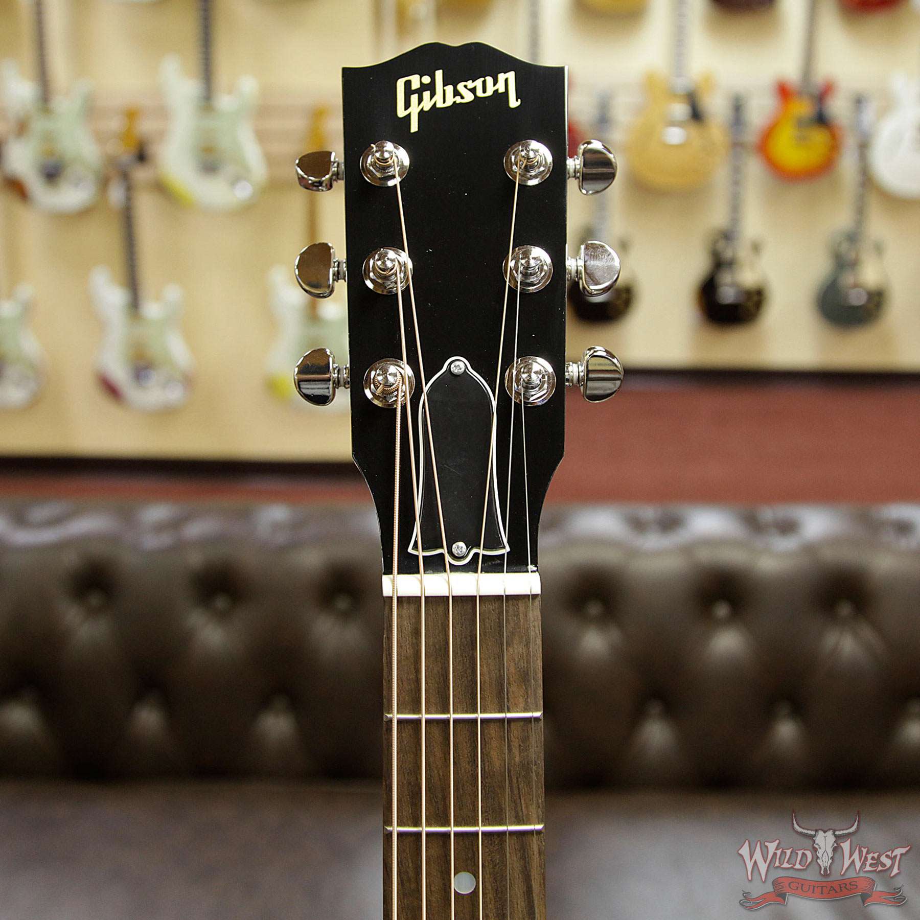 gibson-j45-ag-sc-11498010-hf__wwg.jpg Gibson Montana J-45 Walnut AG Walnut Cutaway Fingerboard Maple Neck Natural Electric-Acoustic - Image 9