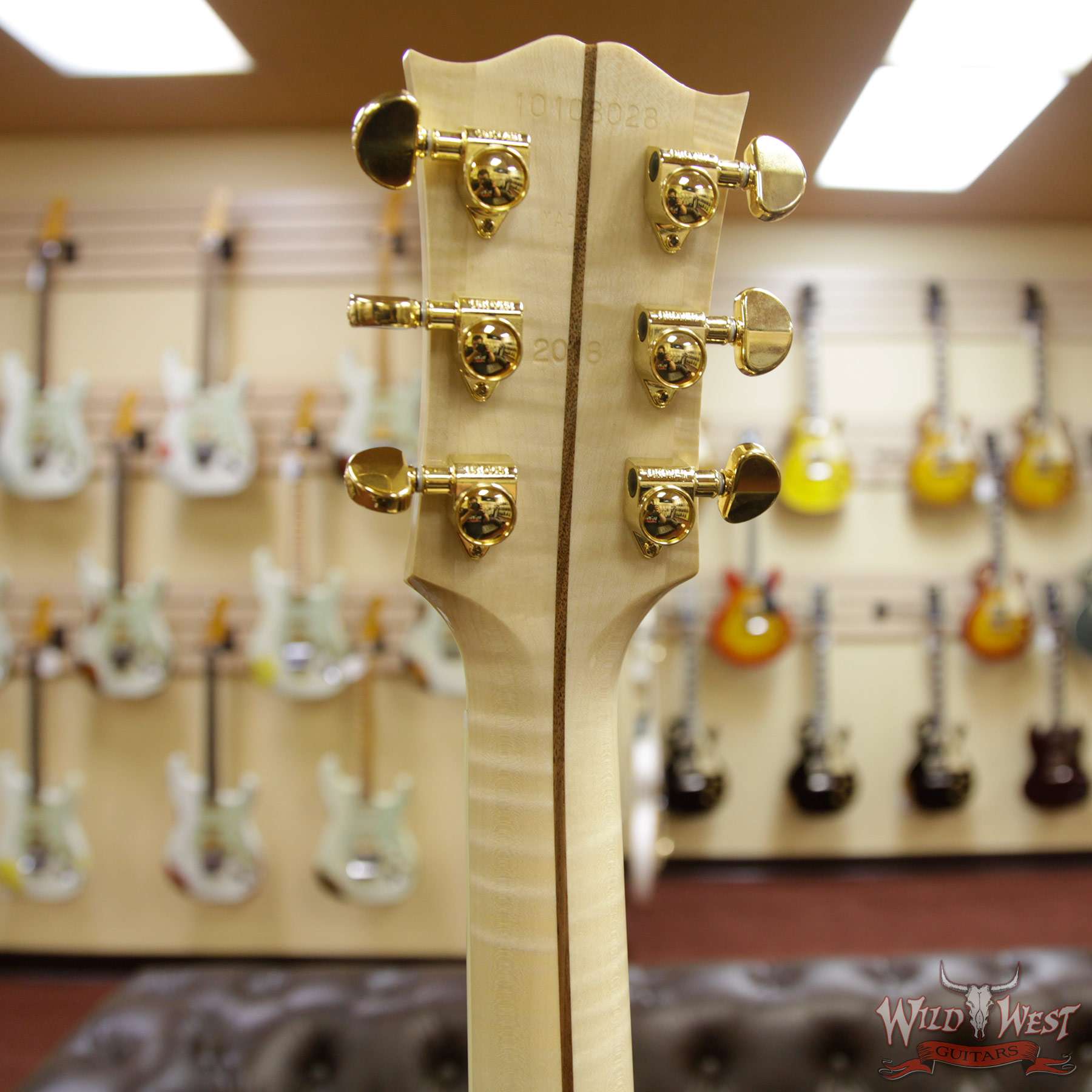 gibson-sj200-antiquenatural-1010802-hb__wwg.jpg 2018 Gibson Montana SJ-200 Standard Flame Maple Side Back & Neck Rosewood Board Antique Natural - Image 9