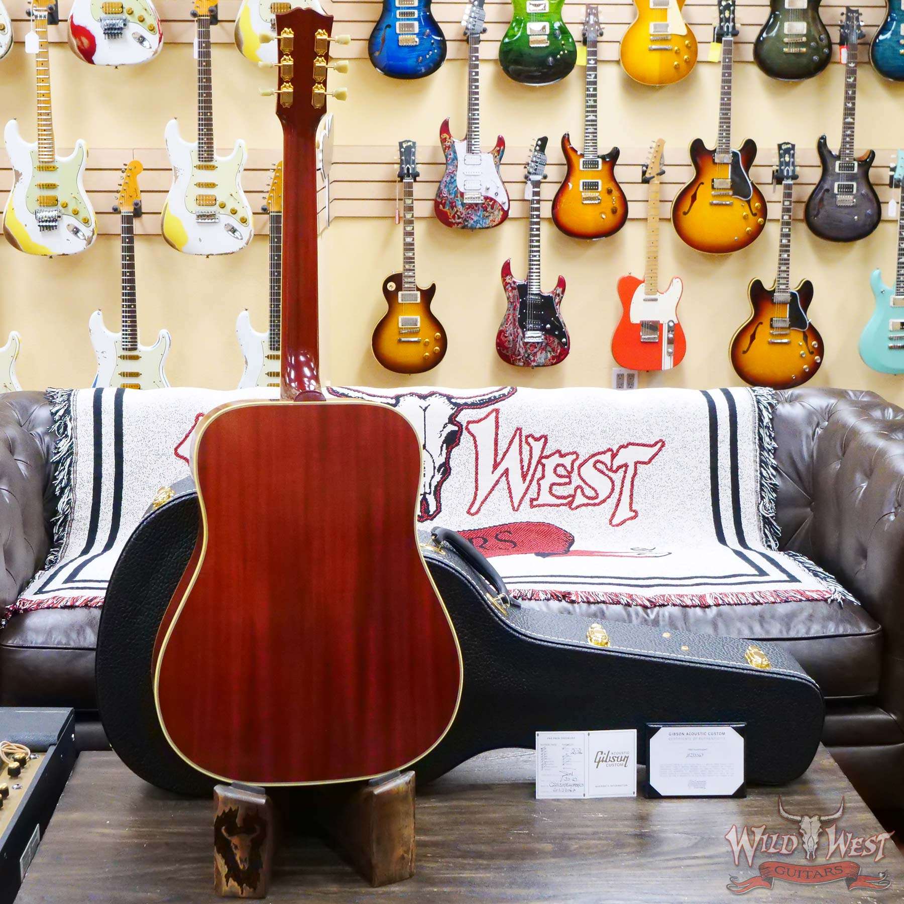 gibsoncs-1960hummingbird-20233067-d4__wwg.jpg Gibson Acoustic Custom Shop 1960 Hummingbird Fixed Bridge Heritage Cherry Sunburst - Image 8