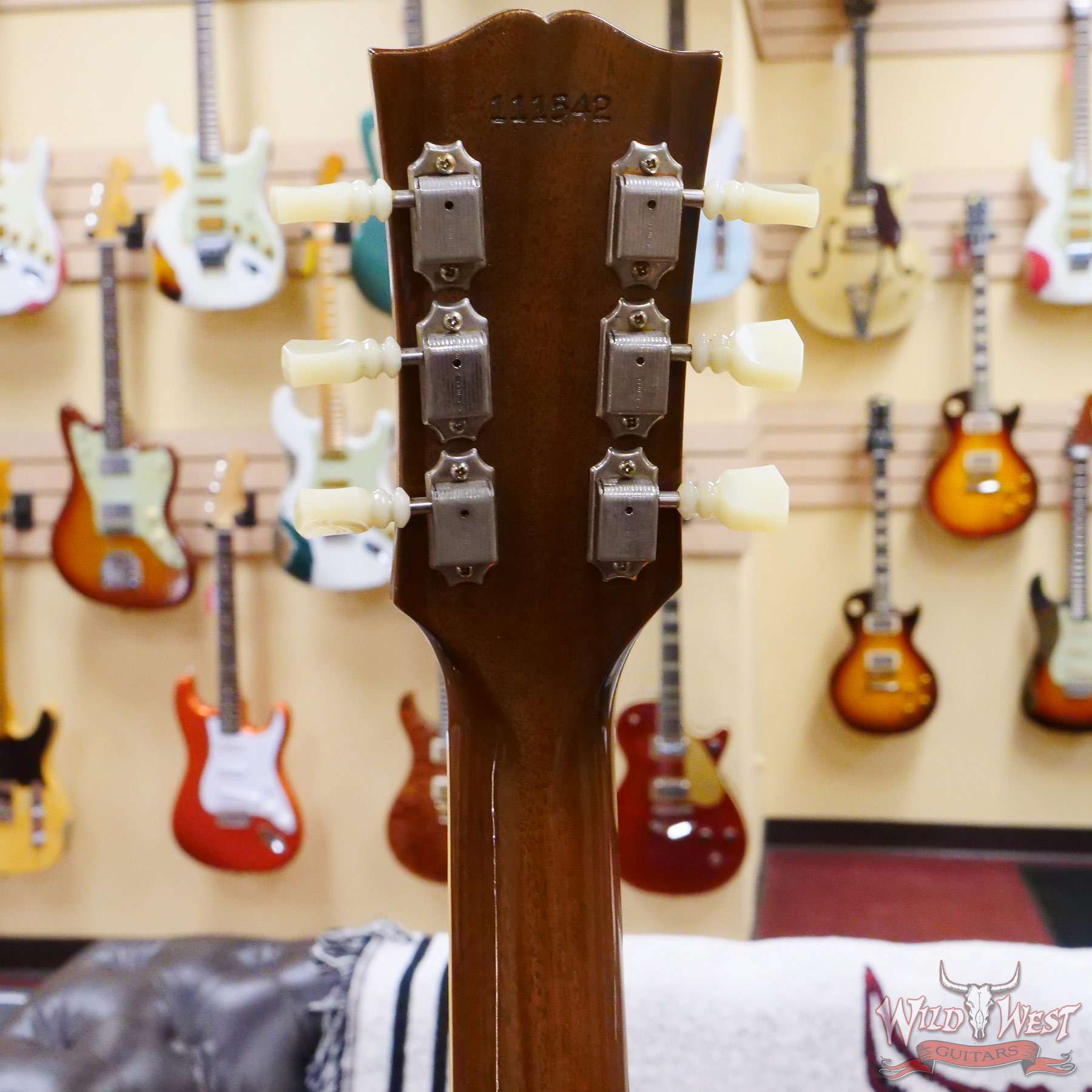 gibsoncs-64es335-vs-111542-d5__wwg.jpg Gibson Custom Shop 1964 ES-335 Reissue Vintage Burst - Image 10