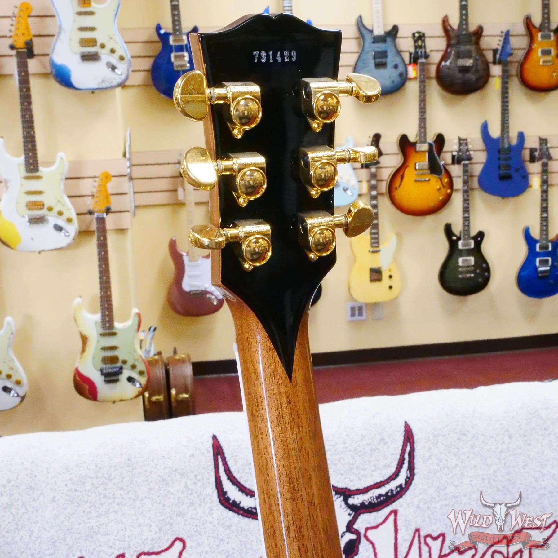 gibsoncs-731429-d5__wwg.jpg Gibson Custom Shop 1957 Les Paul Special Single Cut Reissue Koa Top Dual Humbuckers Gloss Antique Natural Gold Hardware - Image 10