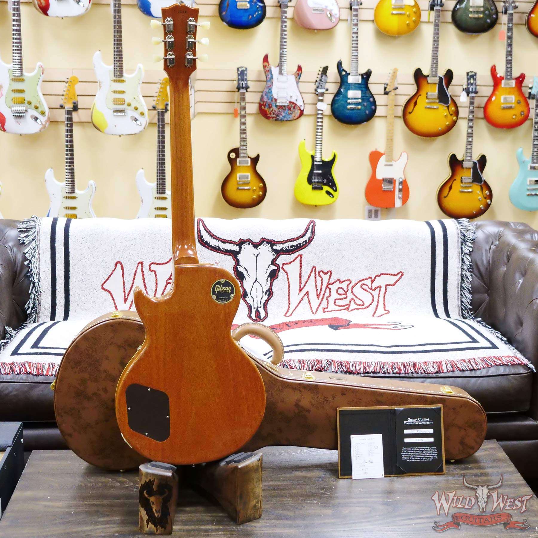 gibsoncs-73306-d4__wwg.jpg Gibson Custom Shop 1957 Les Paul Goldtop Reissue VOS Double Gold 8.65 LBS - Image 9