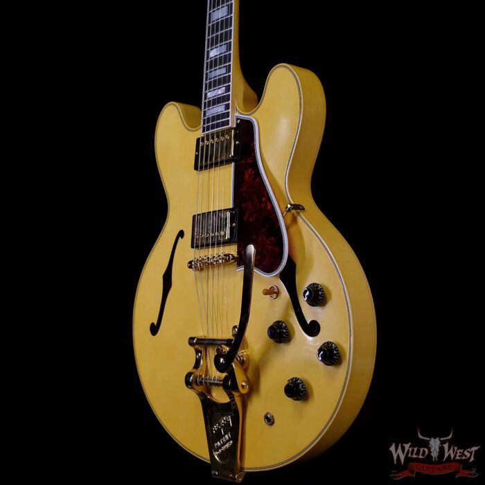 Gibson Custom Shop M2M 1959 ES-355 Reissue with Bigsby Murphy Lab Ultra Light Aged Heavy Antique White 9.15 LBS - Image 2