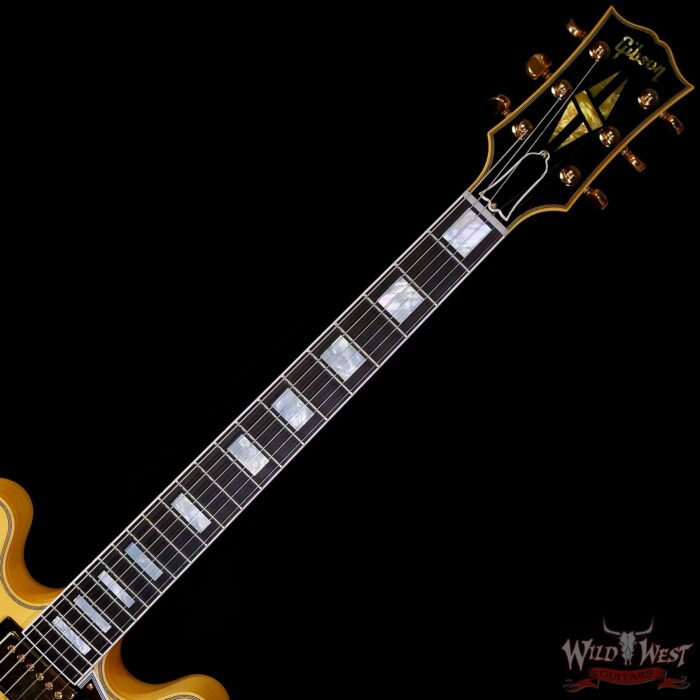 Gibson Custom Shop M2M 1959 ES-355 Reissue with Bigsby Murphy Lab Ultra Light Aged Heavy Antique White 9.15 LBS - Image 4