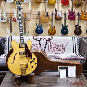 Gibson Custom Shop M2M 1959 ES-355 Reissue with Bigsby Murphy Lab Ultra Light Aged Heavy Antique White 9.15 LBS - Image 5