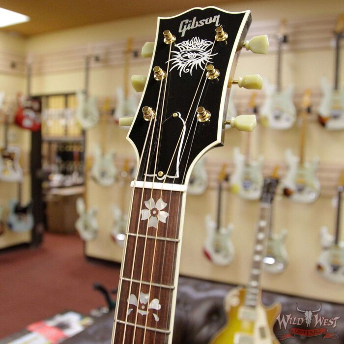 2017 Gibson Custom Shop Bob Dylan SJ-200 Player`s Edition Vintage Sunburst - Image 7
