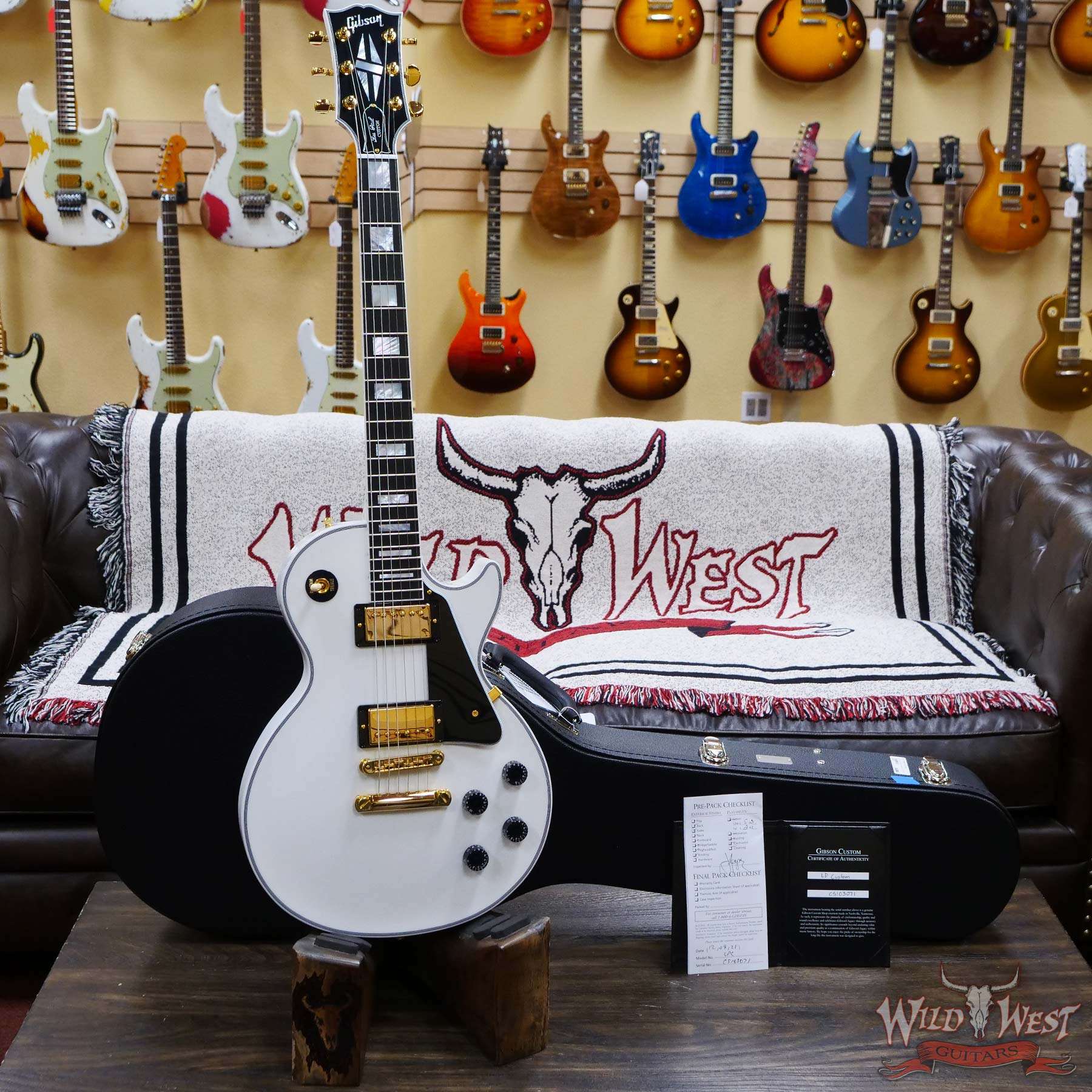 gibsoncs-lpc-white-cs103071-d1__wwg.jpg Gibson Custom Shop Les Paul Custom w/ Ebony Fingerboard Gloss Alpine White - Image 5