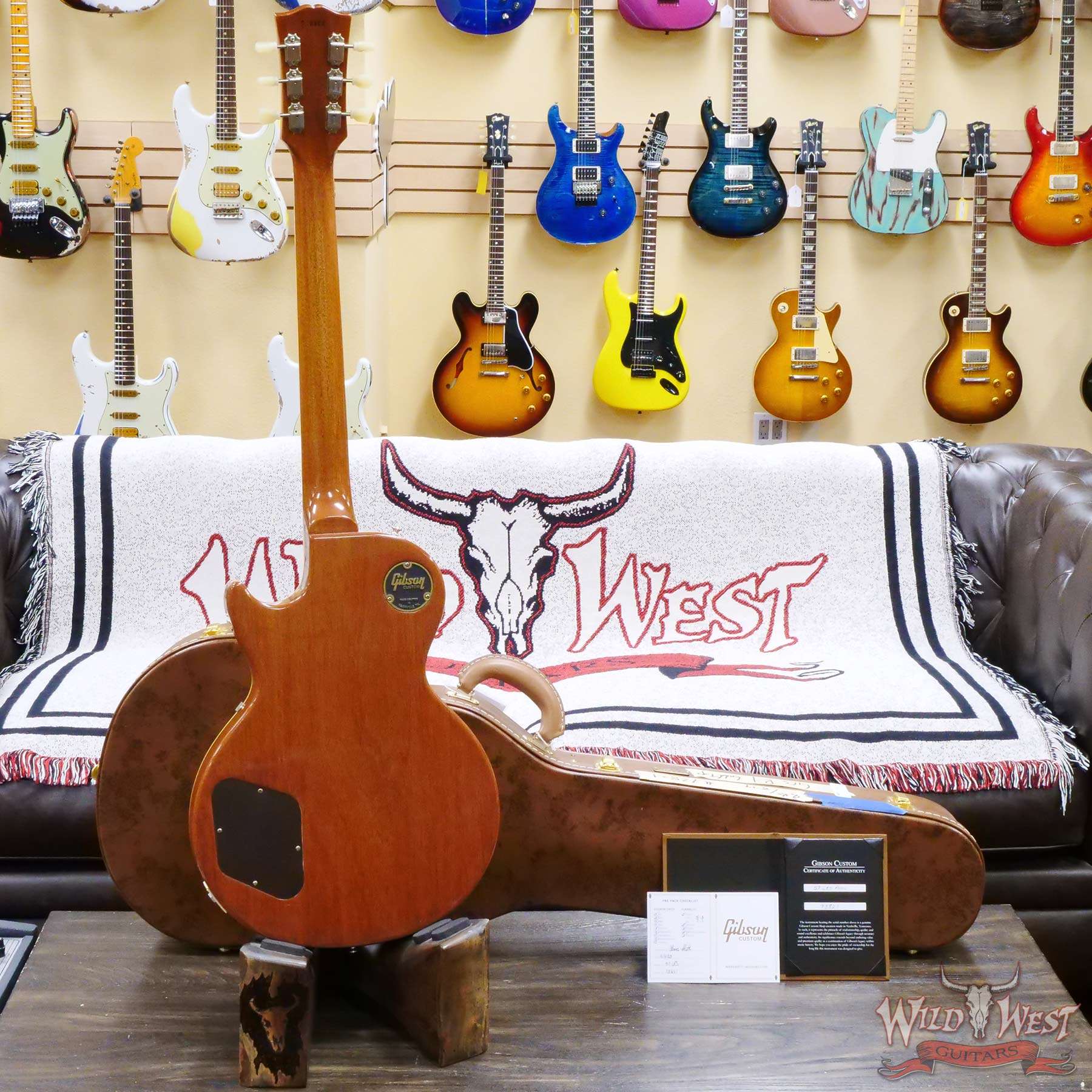 gibsoncs-r7-gt-73821-d4__wwg-1.jpg Gibson Custom Shop 1957 Les Paul Goldtop Reissue VOS Double Gold 8.85 LBS - Image 9