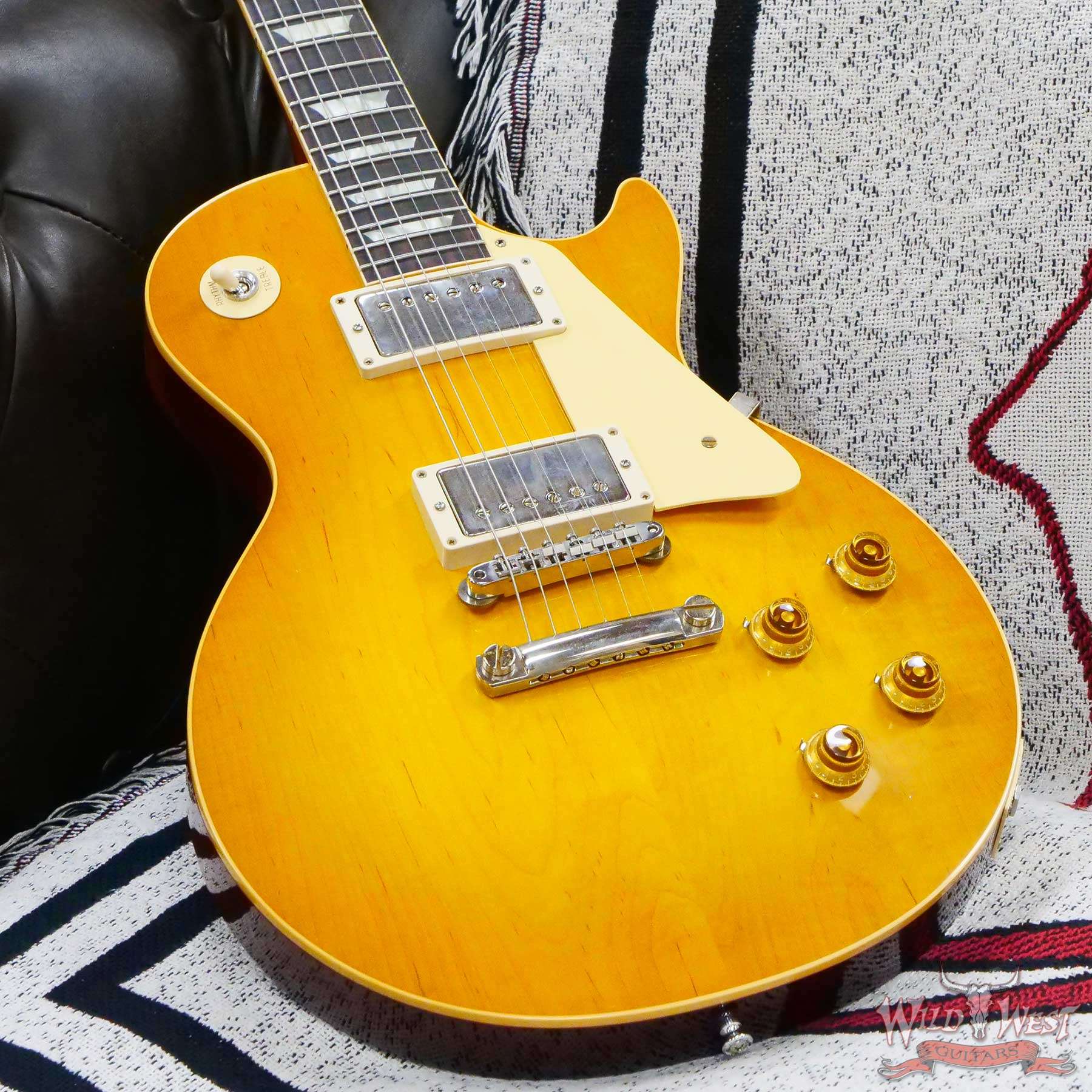gibsoncs-r8-83938-d3__wwg-1.jpg Gibson Custom Shop 1958 Les Paul Standard Reissue Lemon Burst 8.50 LBS - Image 8