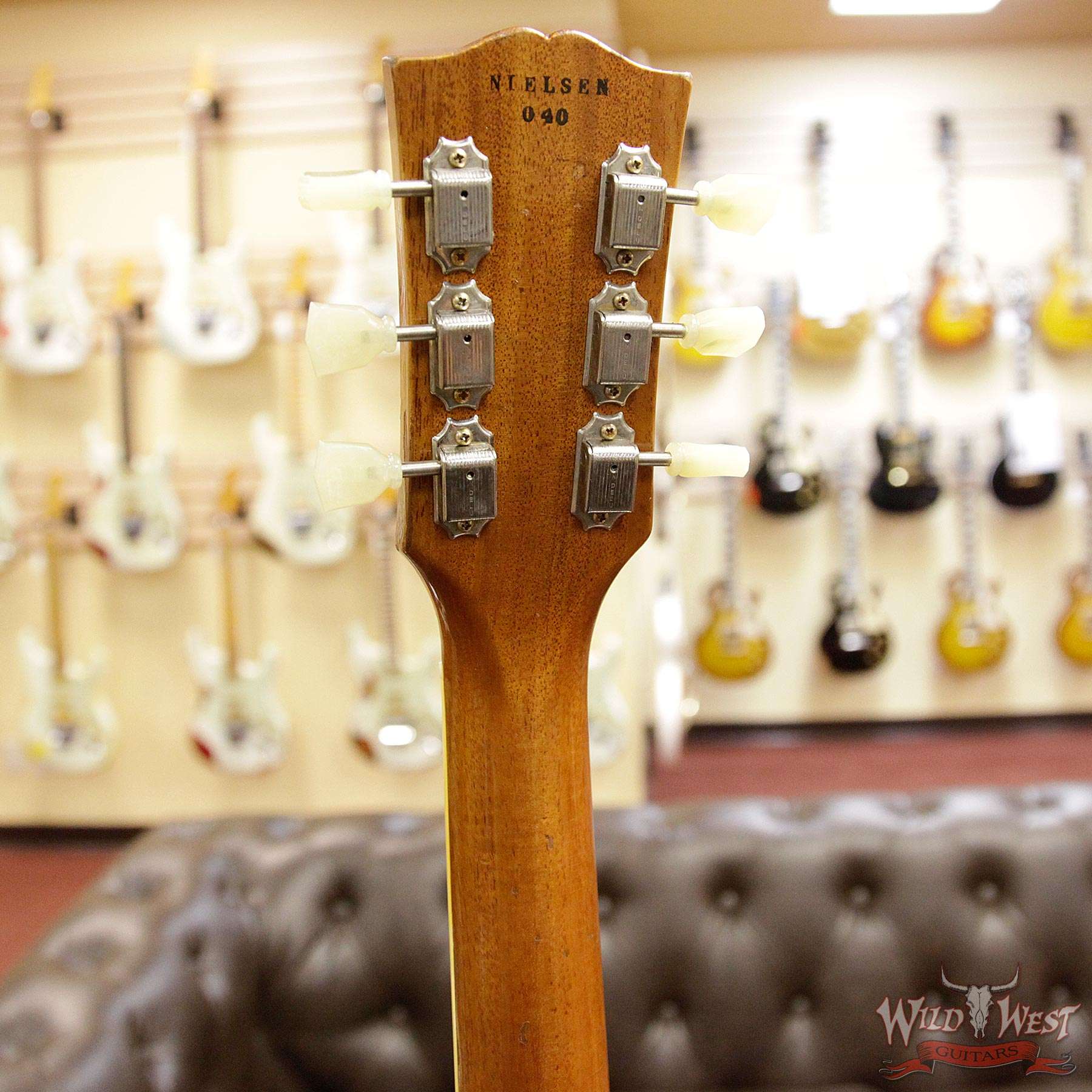 gibsoncs-ricknielson-040-d6__wwg.jpg Gibson Custom Shop True Historic Rick Nielsen’s 1959 Les Paul Replicated Aged Amber Burst - Image 17