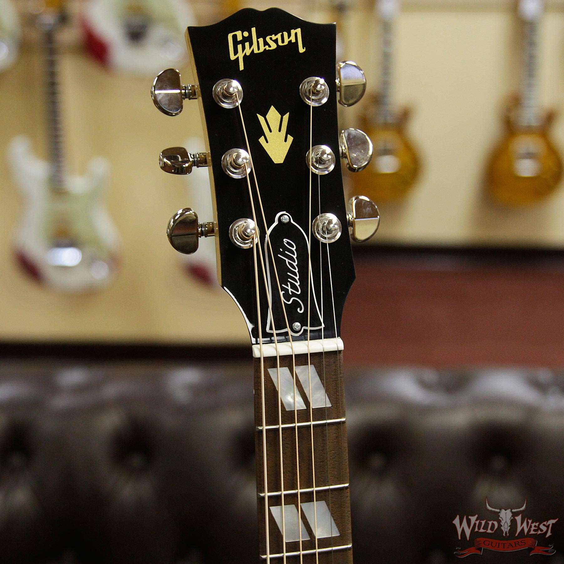 gibsonmontana-hummingbirdstudio-10999056-hf__wwg.jpg Gibson Montana 2019 Hummingbird Studio Walnut Antique Natural Electric-Acoustic Guitar - Image 7