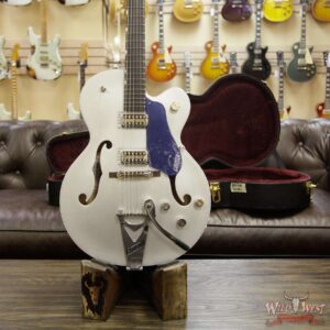 Gretsch G6118T Players Edition w/ Bigsby Filter Tron Pickups 2 Tone Iridium Silver/Azure Metallic - Image 10