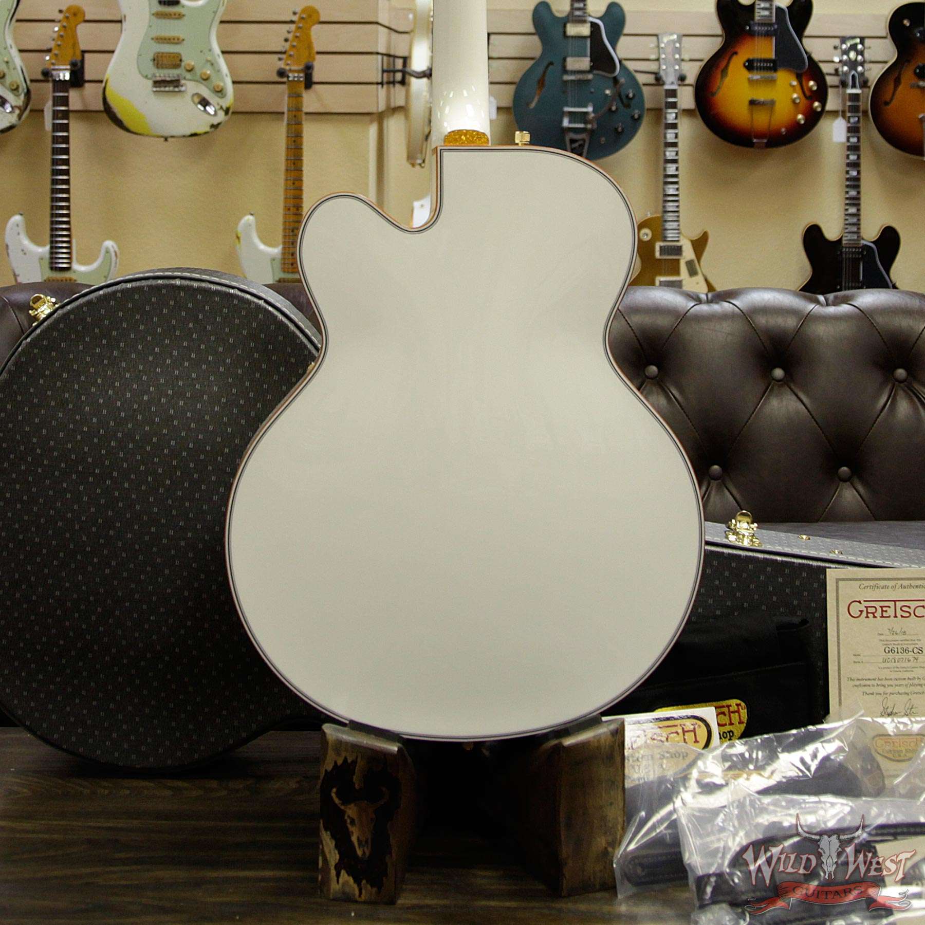 gretsch-mbss-g6136cs-whitefalcon-nos-uc18071674-d3__wwg.jpg Gretsch USA Custom Shop Stephen Stern Masterbuilt White Falcon G6136-CS FilterTron HH Hollowbody w/ Cadillac Tailpiece - Image 15