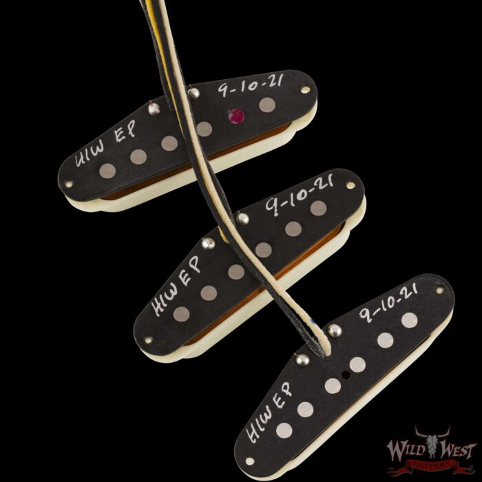 Fender Custom Shop Hand-Wound ‘57 Strat® Pickup Set Aged White - Image 4