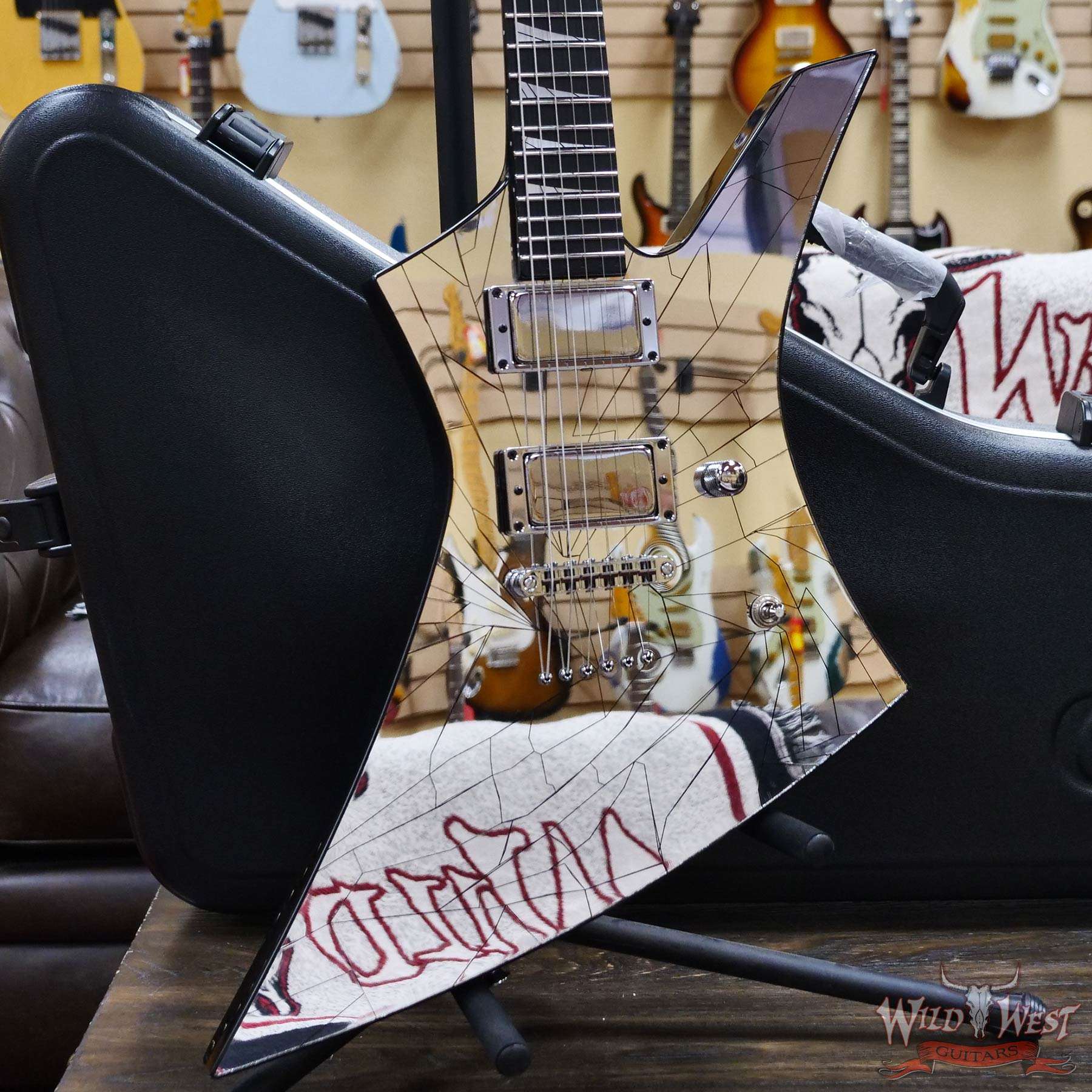 jackson-j10124-d3__wwg.jpg Jackson Custom Shop Pat McGarry Masterbuilt Cracked Mirror Kelly HH EMG Pickups TOM String-Thru Body - Image 7