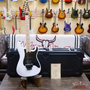 Jackson USA Custom Shop Signature Adrian Smith San Dimas SDM Maple Fingerboard Snow White - Image 6