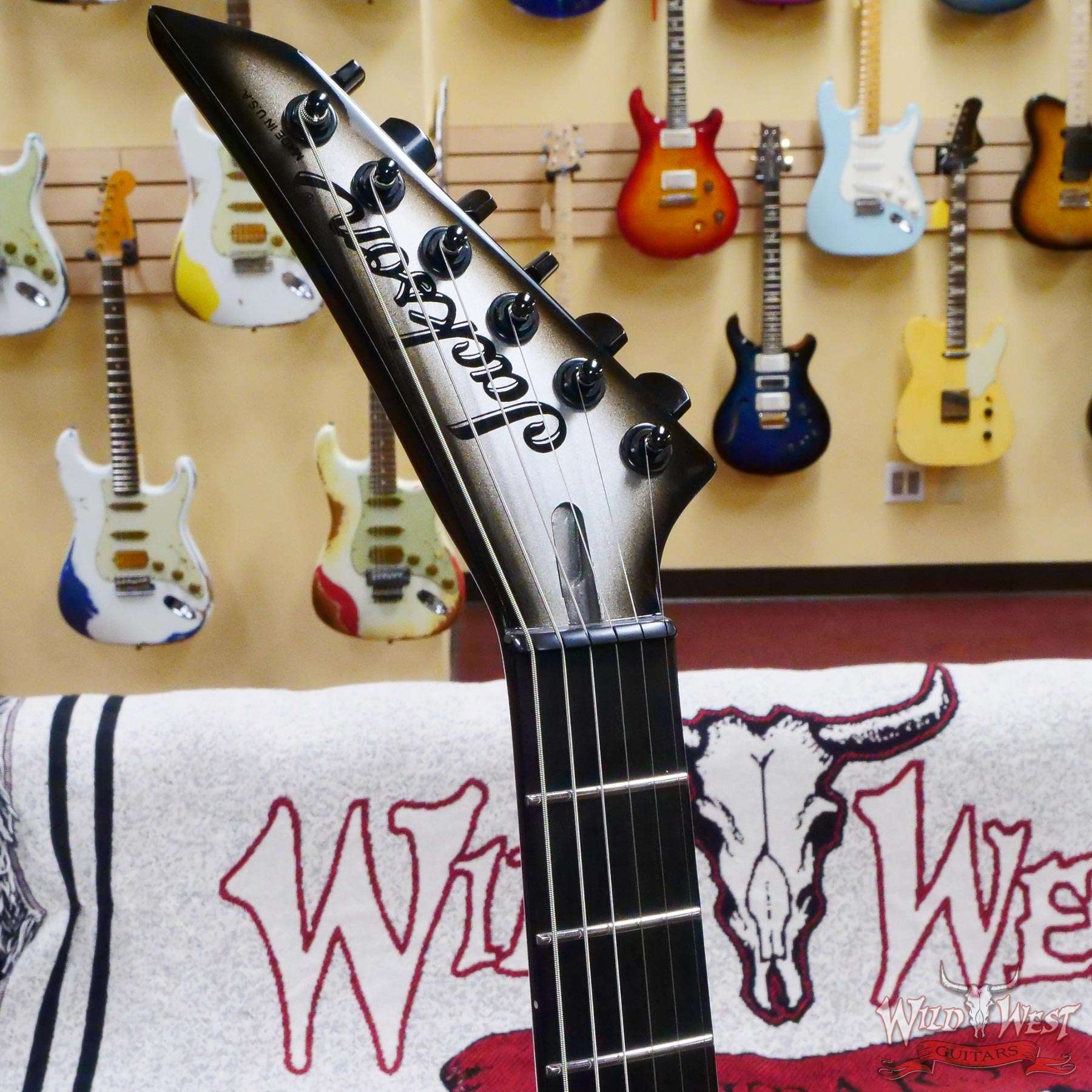 jacksoncs-j10575-d2__wwg.jpg Jackson USA Custom Shop SL1H Soloist Hardtail Tune-O-Matic Bridge Silver Burst - Image 7