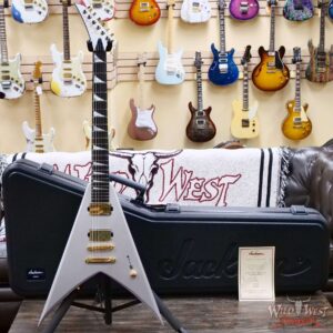 Jackson USA Custom Shop Limited Edition King V Fishman Fluence Modern Humbuckers TOM Bridge Gloss Quicksilver - Image 6