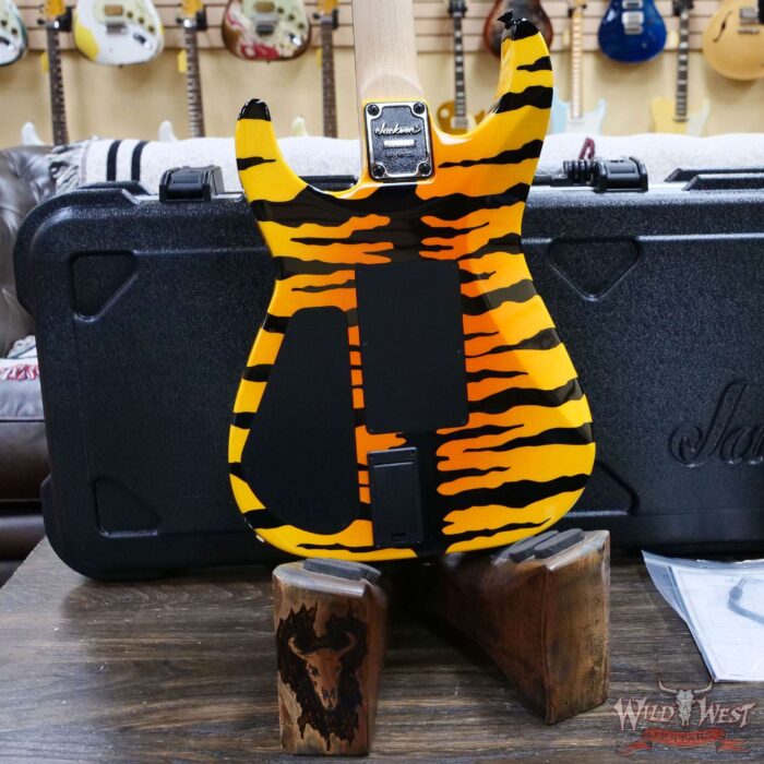 Jackson USA Custom Shop Limited Edition DINKY DK-24 FR Floyd Rose EMG Pickups NOS Bengal Tiger 8.10 LBS - Image 11