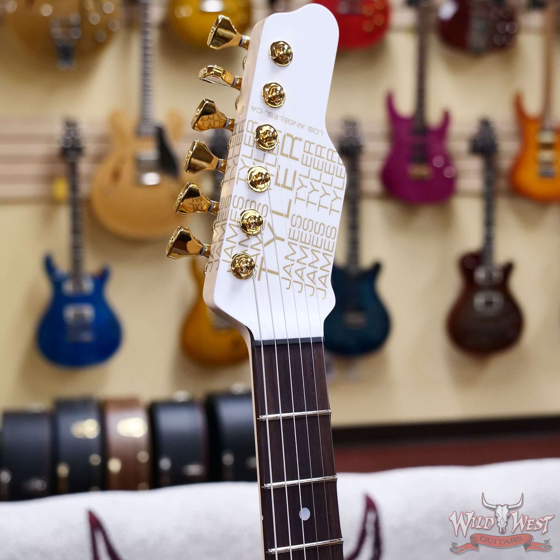 jt-25030-d2__wwg.jpg James Tyler USA Studio Elite Alder Body Indian Rosewood Fingerboard White Shmear with Gold Hardware 7.65 LBS - Image 7