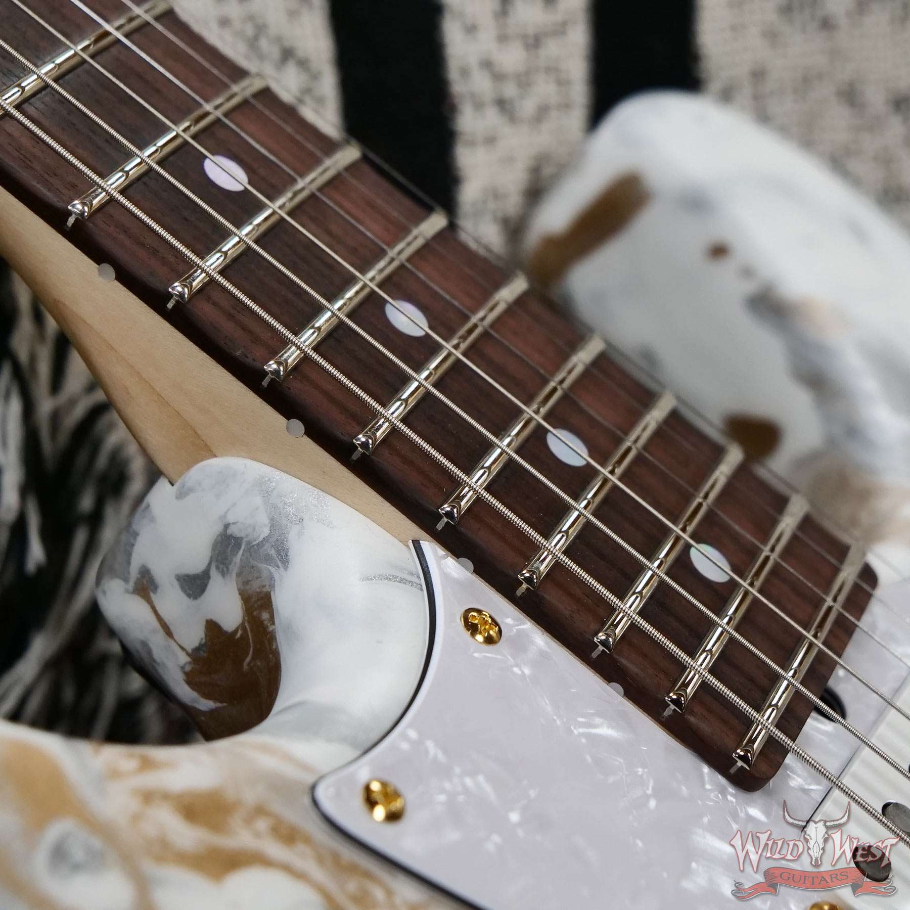 jt-25030-d4__wwg.jpg James Tyler USA Studio Elite Alder Body Indian Rosewood Fingerboard White Shmear with Gold Hardware 7.65 LBS - Image 9