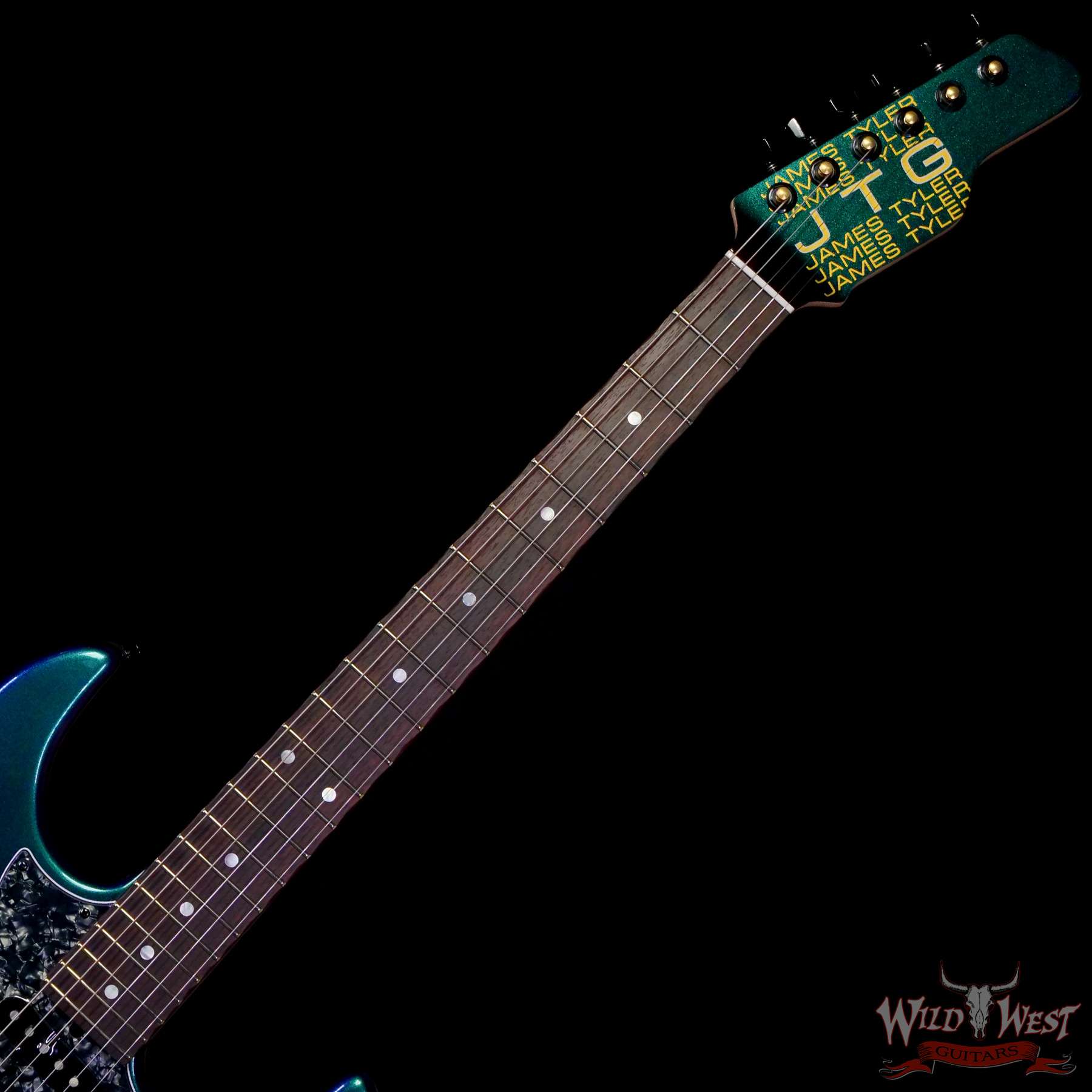 jtmk124000218-c2__wwg.jpg James Tyler JTG MK1 HSS Alder Body Maple Neck with Rosewood Fingerboard Chameleon 8.05 lbs - Image 4
