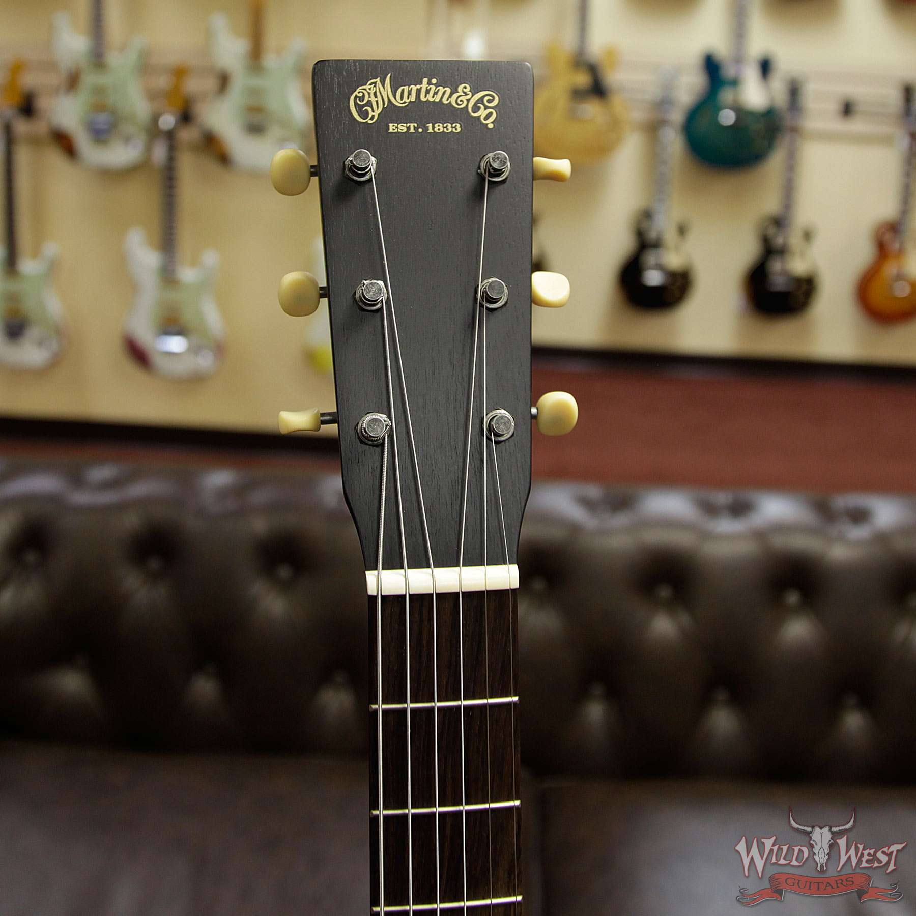 martin-00017-blacksmoke-2075356-hf__wwg.jpg Martin 17 Series 000-17 Rosewood Fingerboard Black Smoke With Case - Image 12