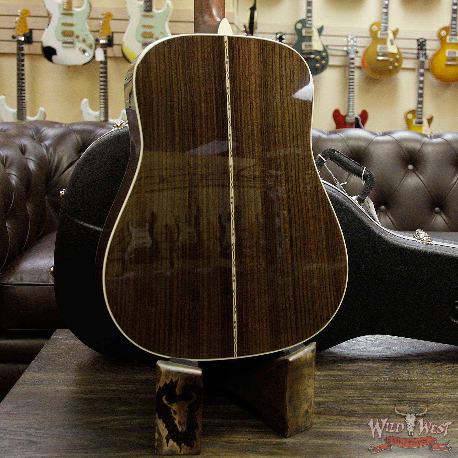 martin-d28-22271280-d4__wwg.jpg Martin Standard Series D-28 Dreadnought Acoustic Guitar Natural - Image 9