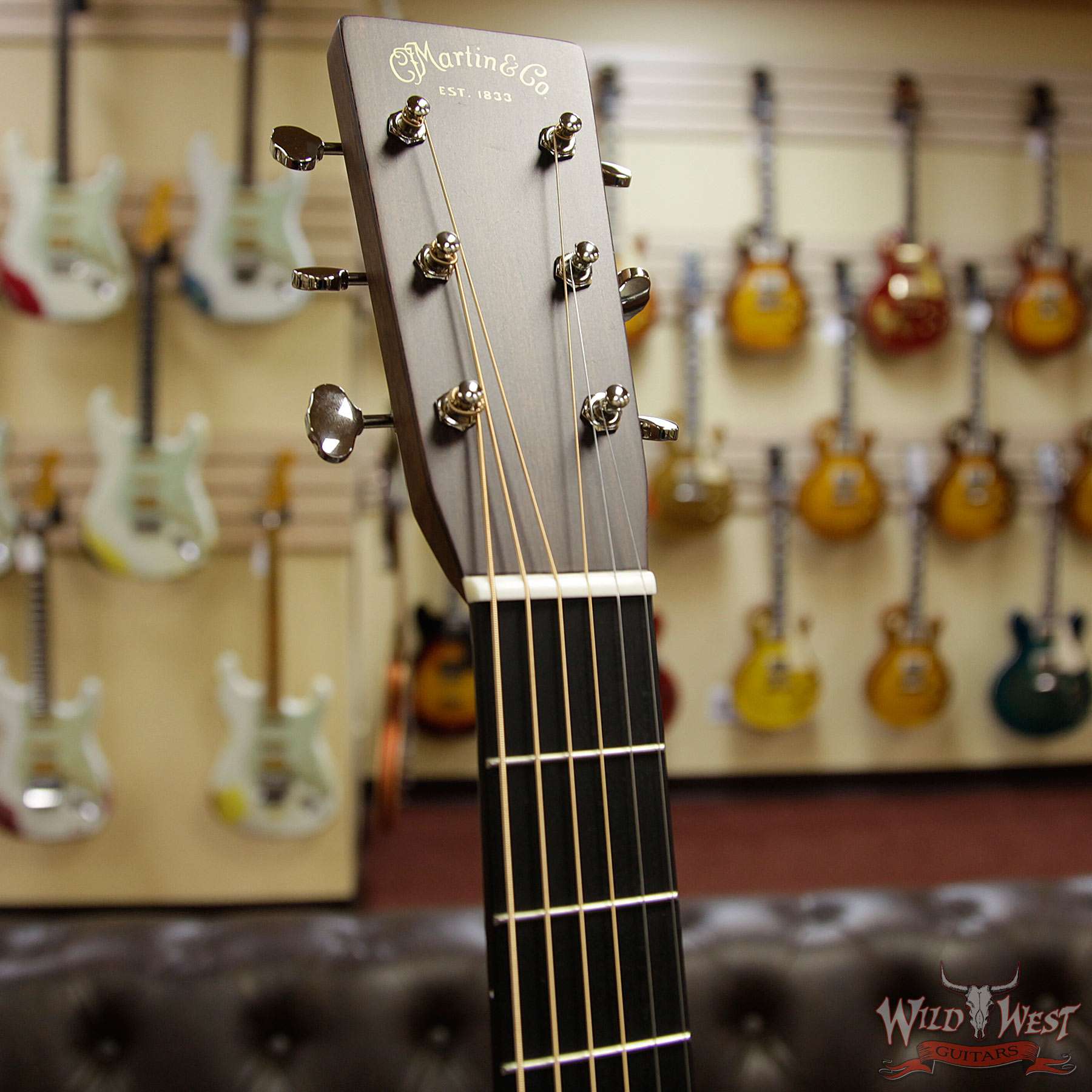 martin-d28-22271280-hb__wwg.jpg Martin Standard Series D-28 Dreadnought Acoustic Guitar Natural - Image 5